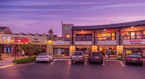 beachwalk shopping center solana beach.